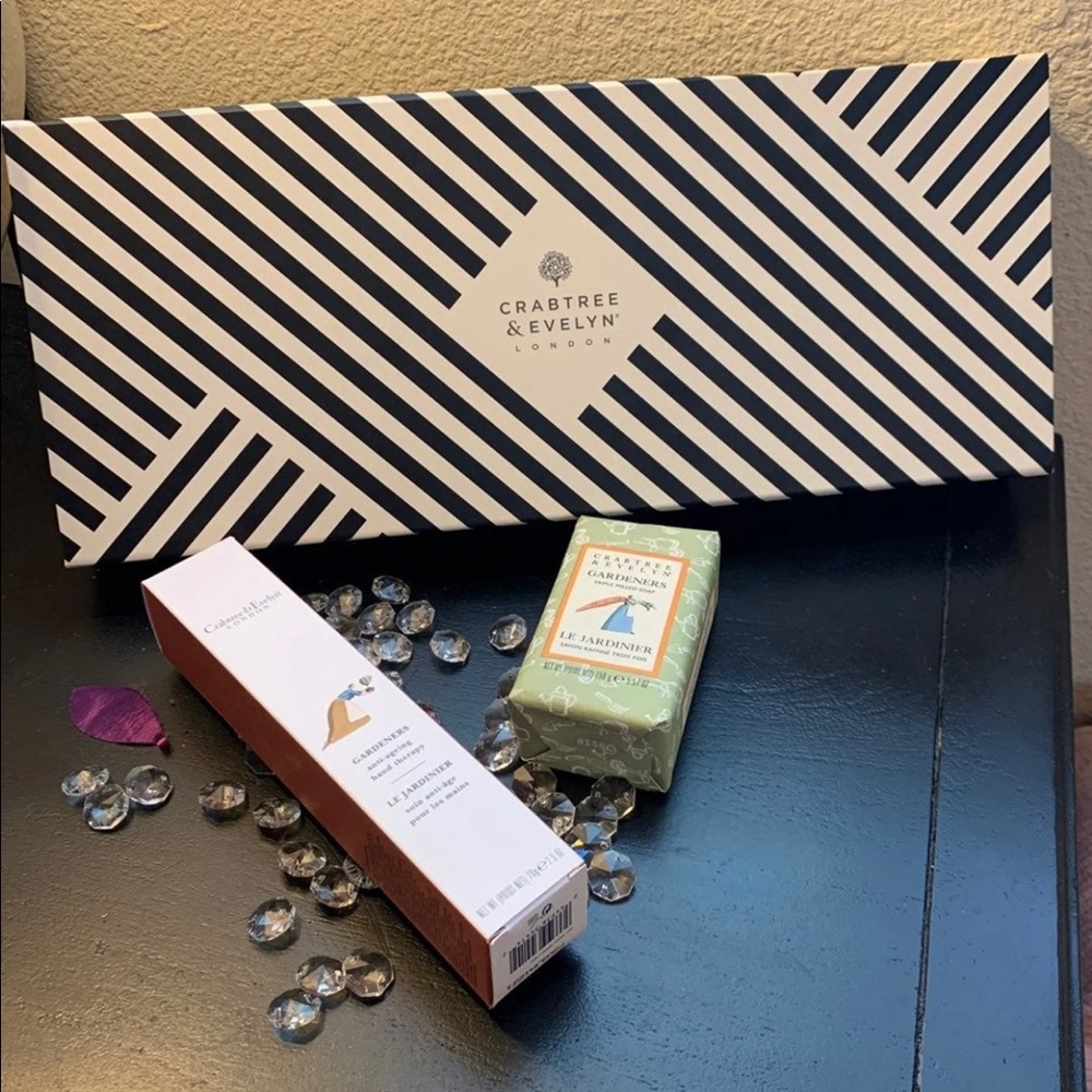 NWT Crabtree & Evelyn Gardeners set #2